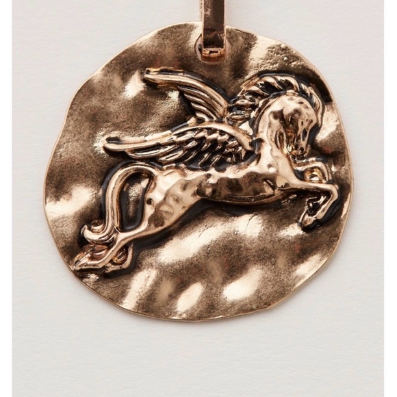 NWT Free People Gold Pegasus Pendant Bag Charm - Picture 3 of 6